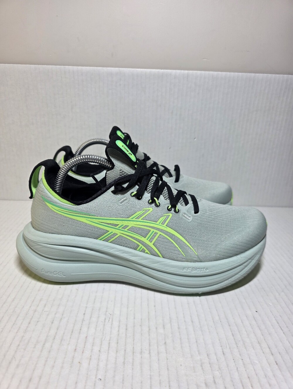 ASICS Gel Nimbus 28 Cold Moss Illumina Green  Mens Size 7